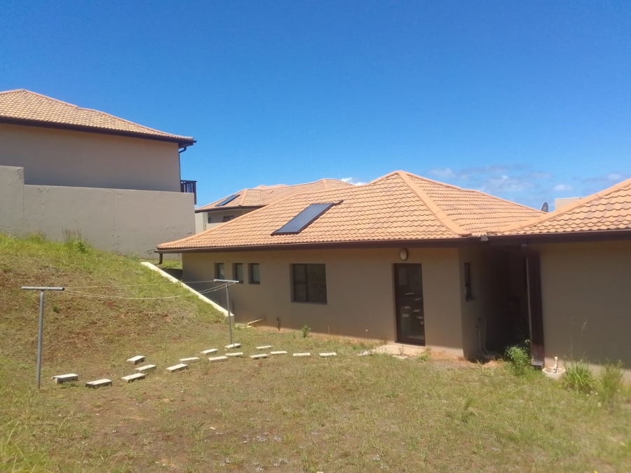 To Let 3 Bedroom Property for Rent in Winterstrand Eastern Cape